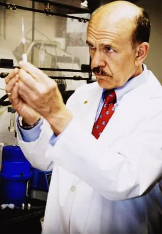 Dr. James Calloway wellness researcher and supplement reviewer